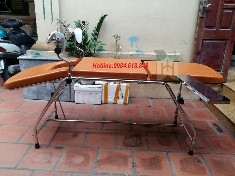 BÀN TIỂU PHẪU 3 KHÚC CÓ ĐỂ TAY, model:BI 352